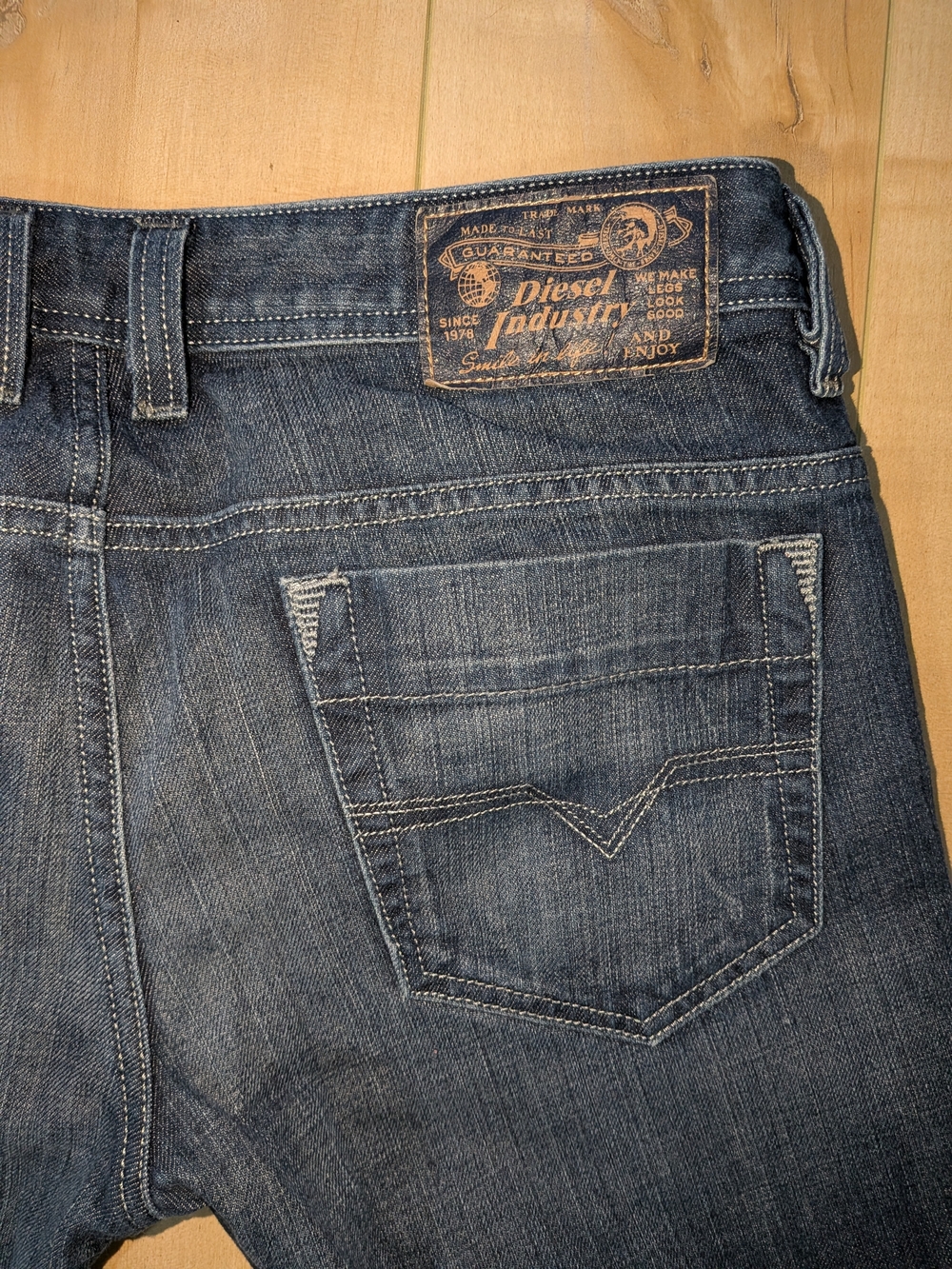 Vintage Y2K Diesel Safado Straight Fit Dark Blue Washed Jeans Great Condition - Picture 4 of 8
